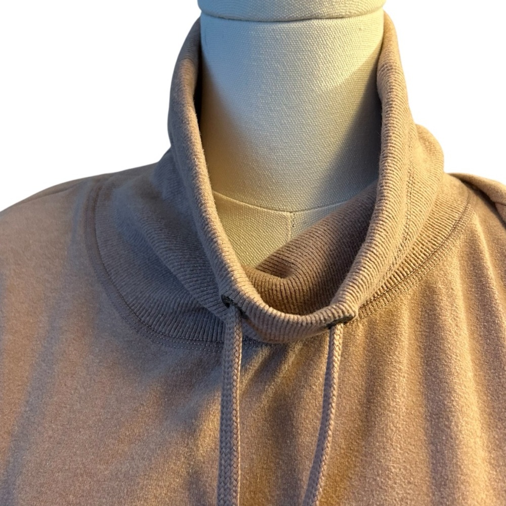 Sweaty Betty taupe Cropped Sweatshirt Medium Yoga Workout Gym Lounge - Picture 6 of 9